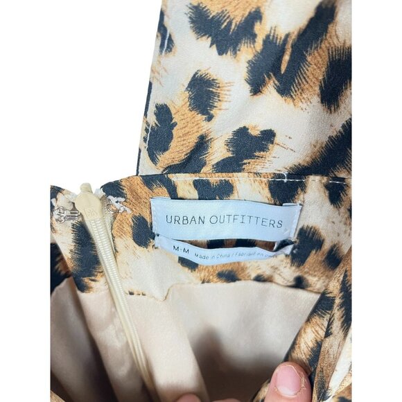 Urban Outfitters Leopard apron midi dress size M - Picture 8 of 8